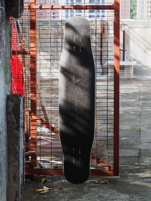 Nothing But Free - Freestyle Deck(Black) 43.5"