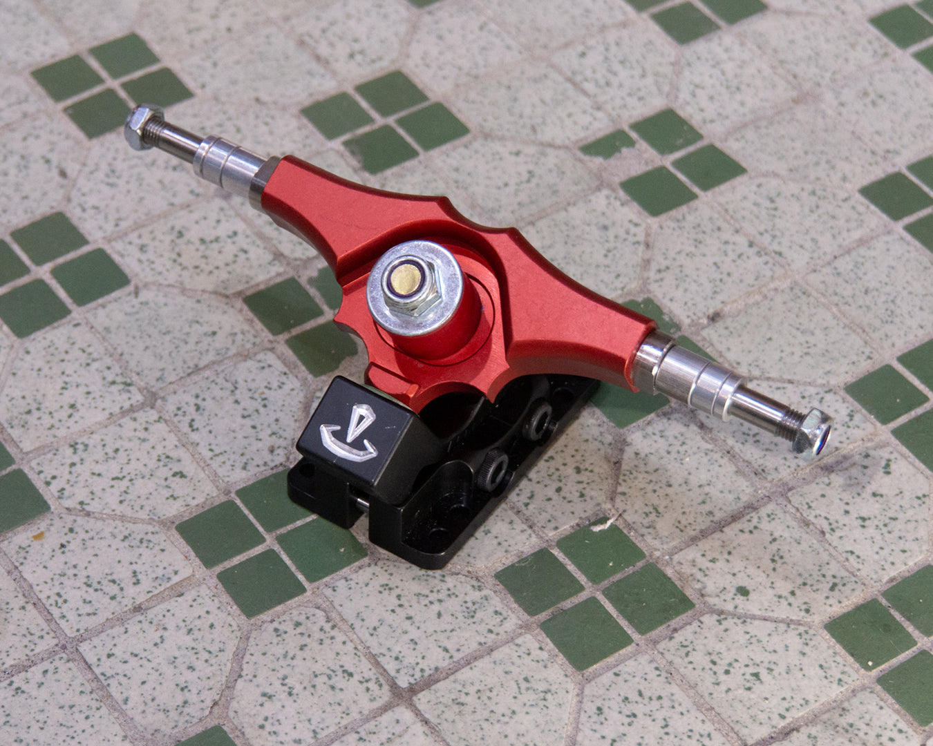 Don't Trip - Haki (rear, red) – SBDW Longboards Hong Kong